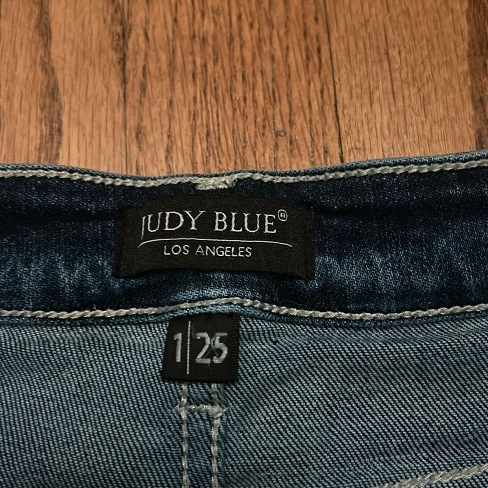 Judy Blue Trouser Flare Distressed jeans 1/25  C - Picture 6 of 11